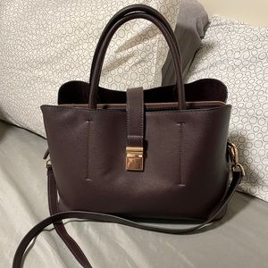 SOLD ❌ H&M tote burgundy